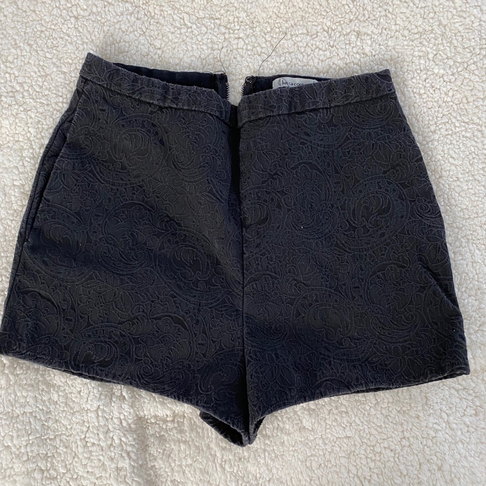 Patterned Short